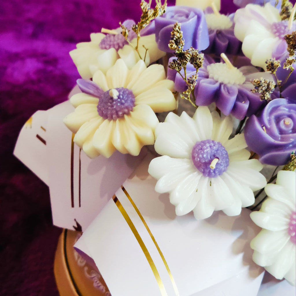 Daisy Candle Bouquet