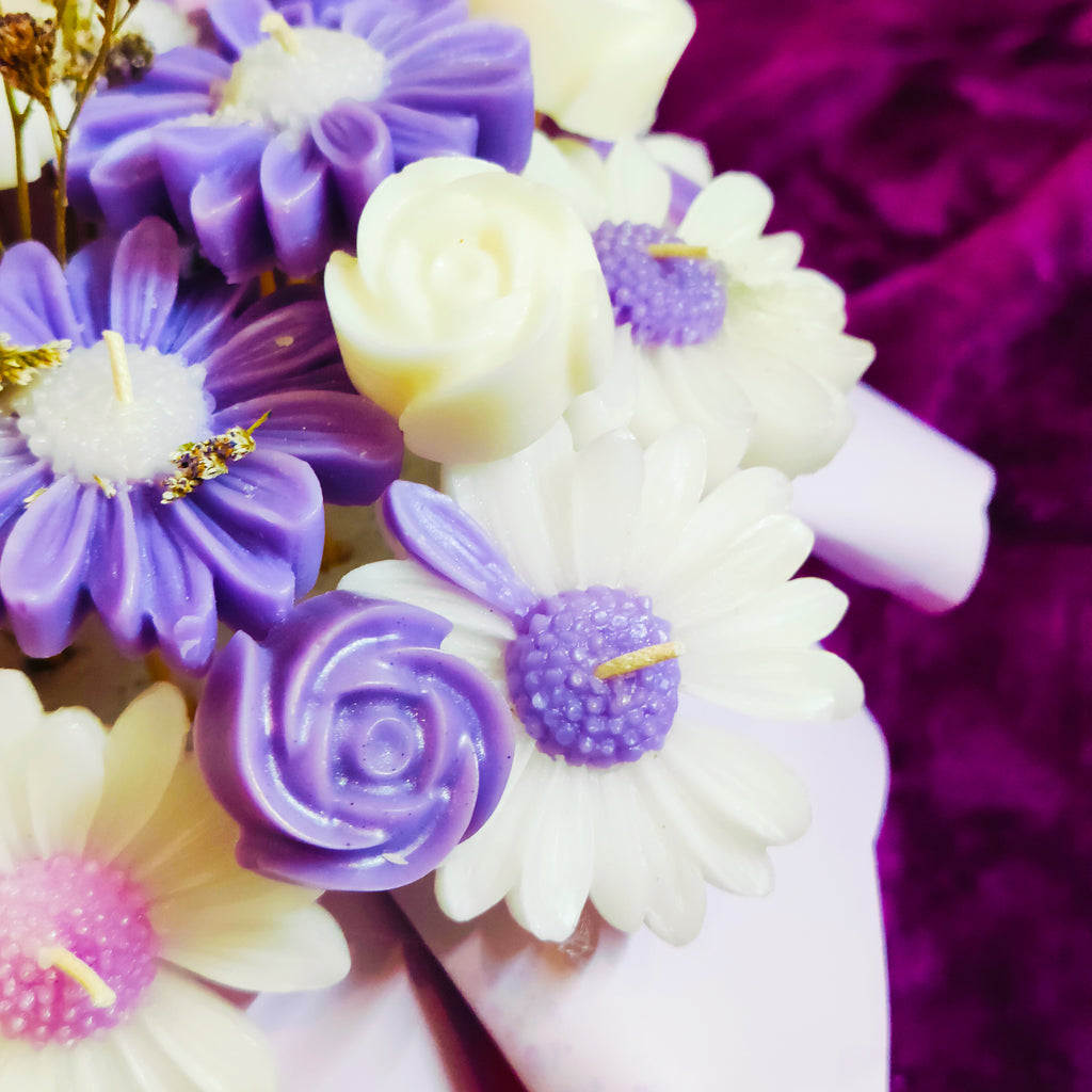 Daisy Candle Bouquet