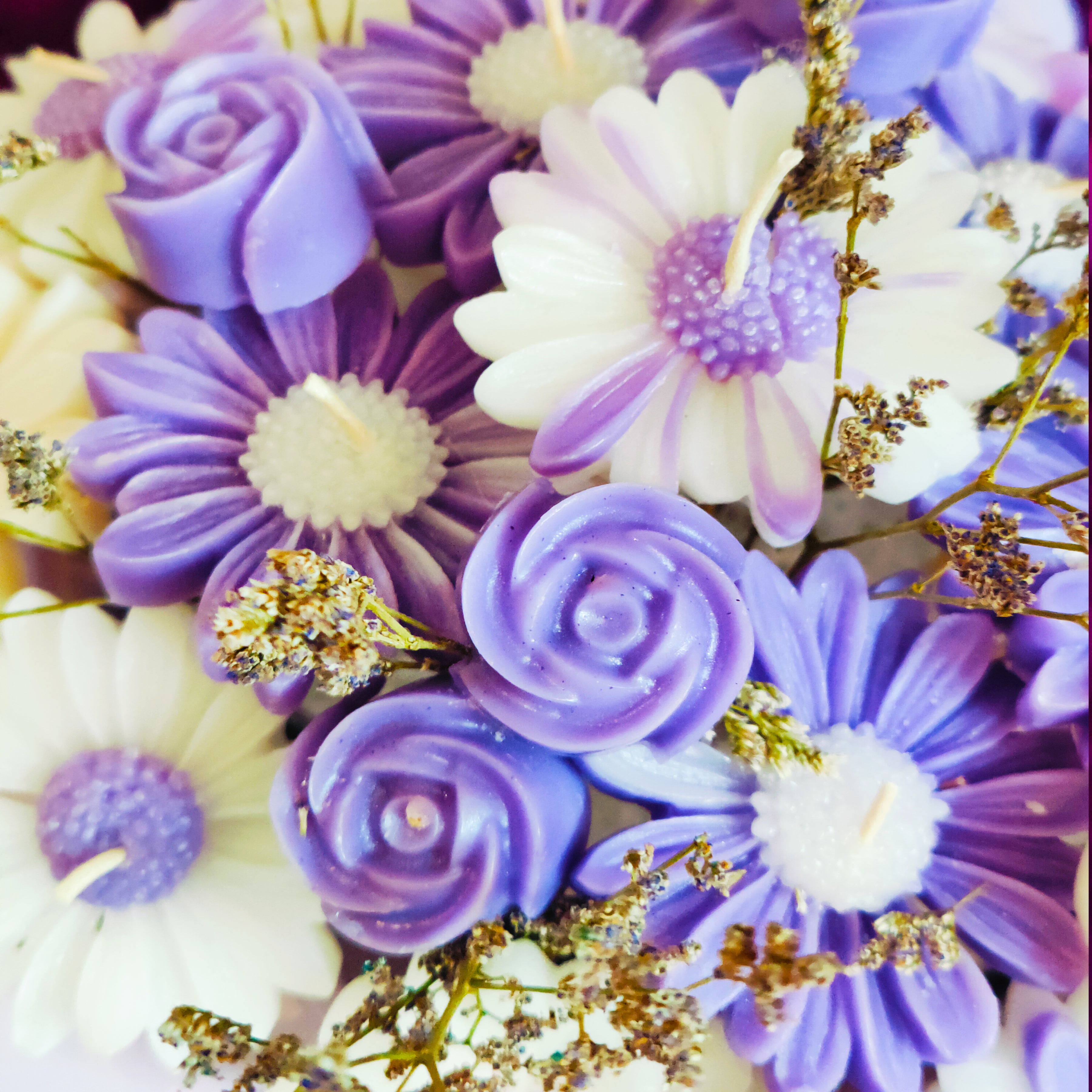 Daisy Candle Bouquet